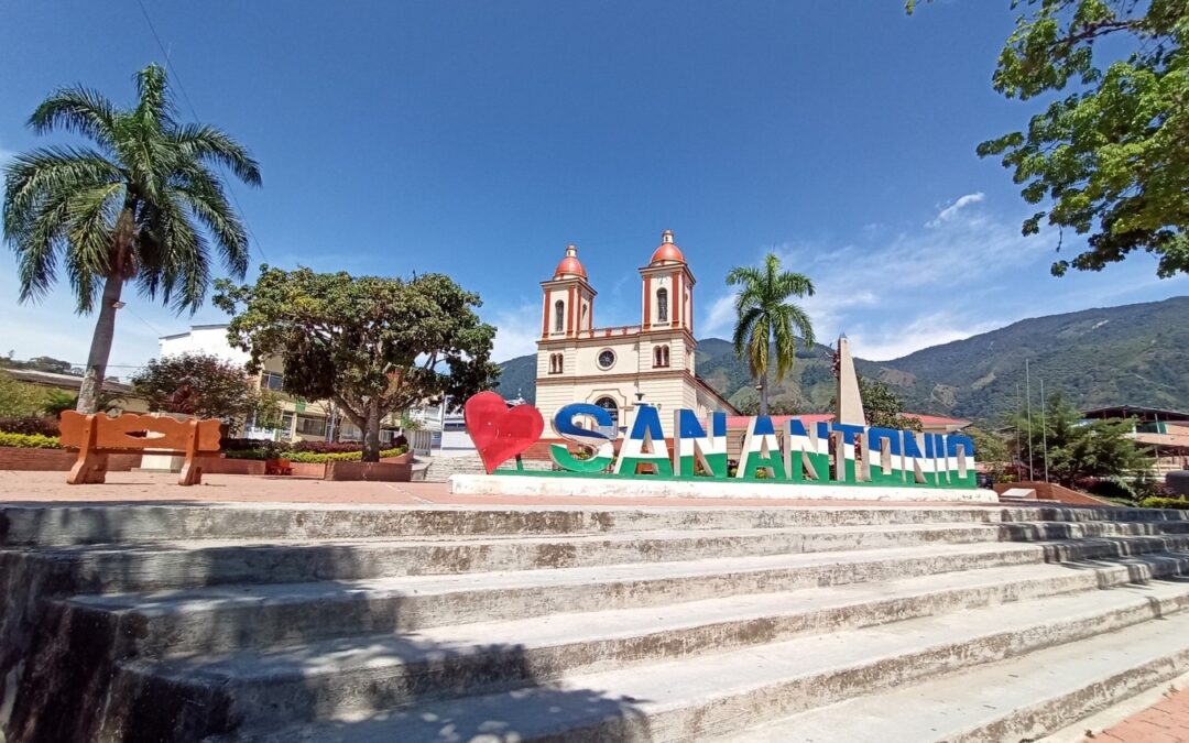 CAMINANDO AL SUR DEL TOLIMA